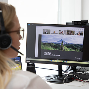 Copilot i Microsoft Teams Silje bruger Copilot i Microsoft Teams
